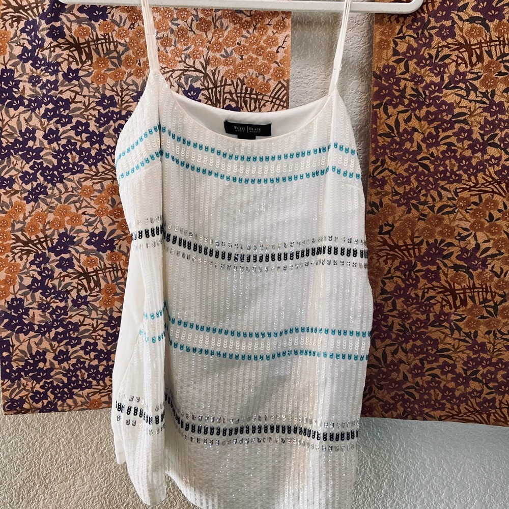 White House Black Market White Blue Silver Sequined Tank Adjustable Straps Sz M